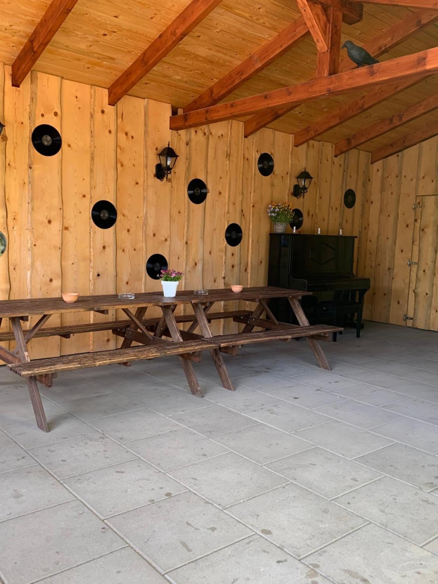 Penzion pod Pecí Lenora Esterno foto